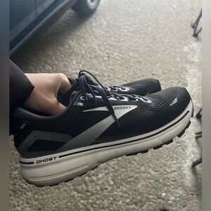 Brooks Ghost 15-Size 7.5 Wide